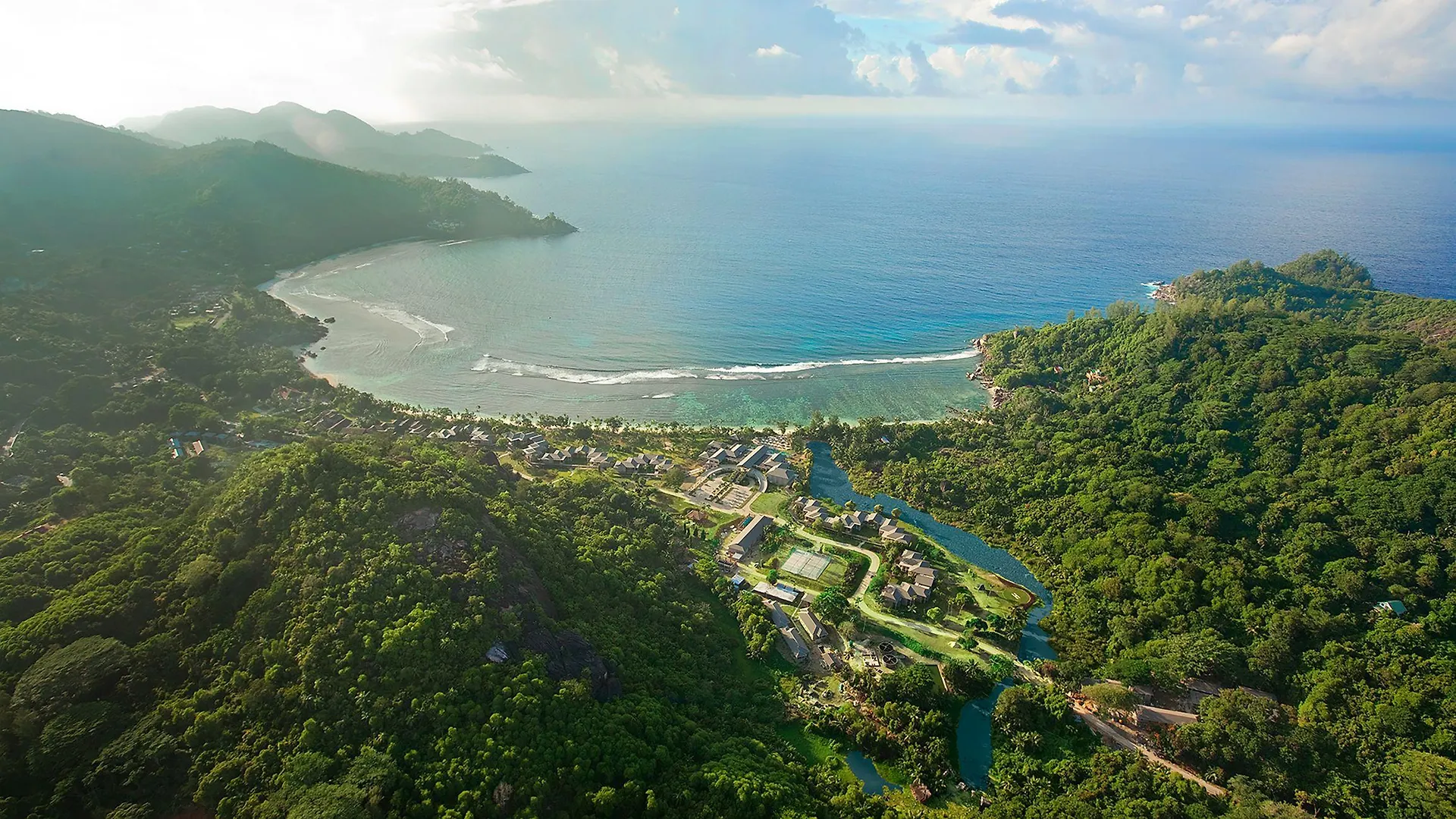 Baie Lazare  Kempinski Seychelles Resort
