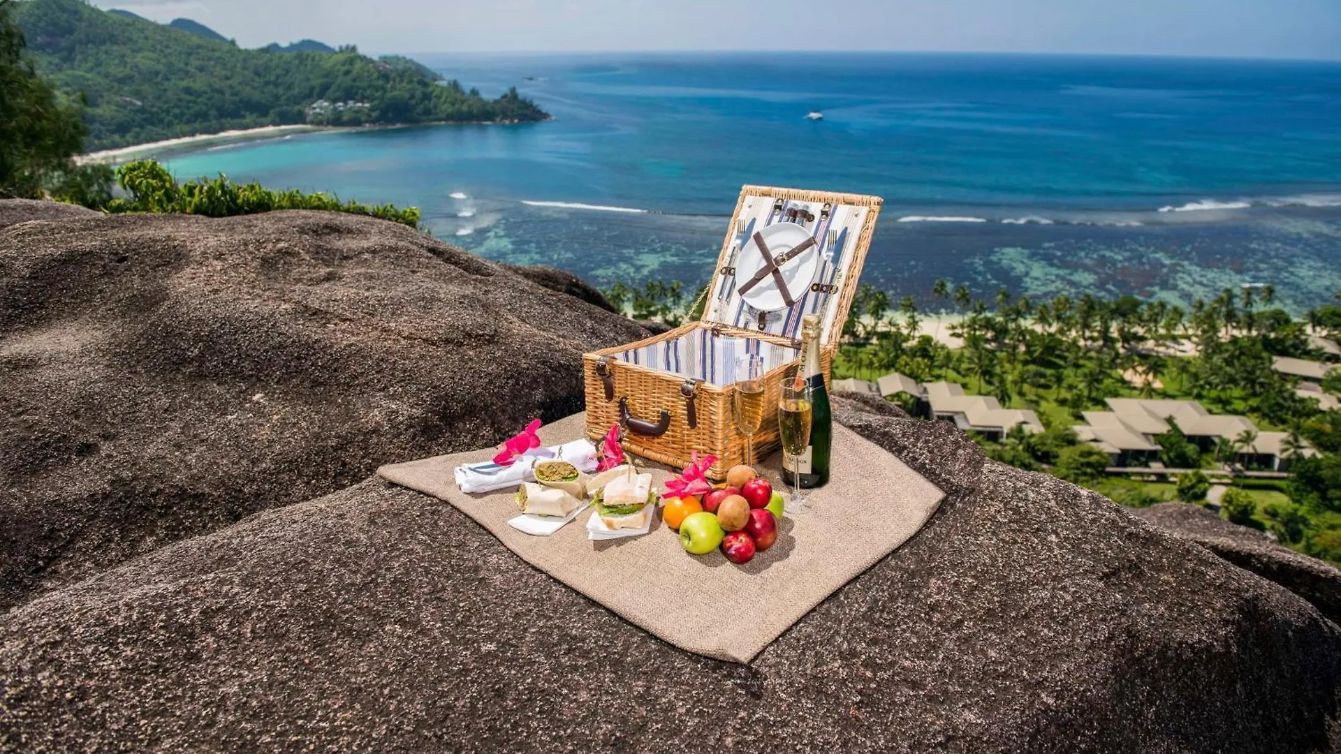 Kempinski Seychelles Resort Baie Lazare  Seychellerne