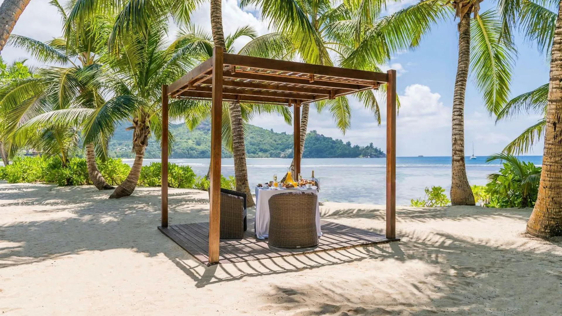 Kempinski Seychelles Resort Baie Lazare  5*, Baie Lazare (Mahe) Seychelles