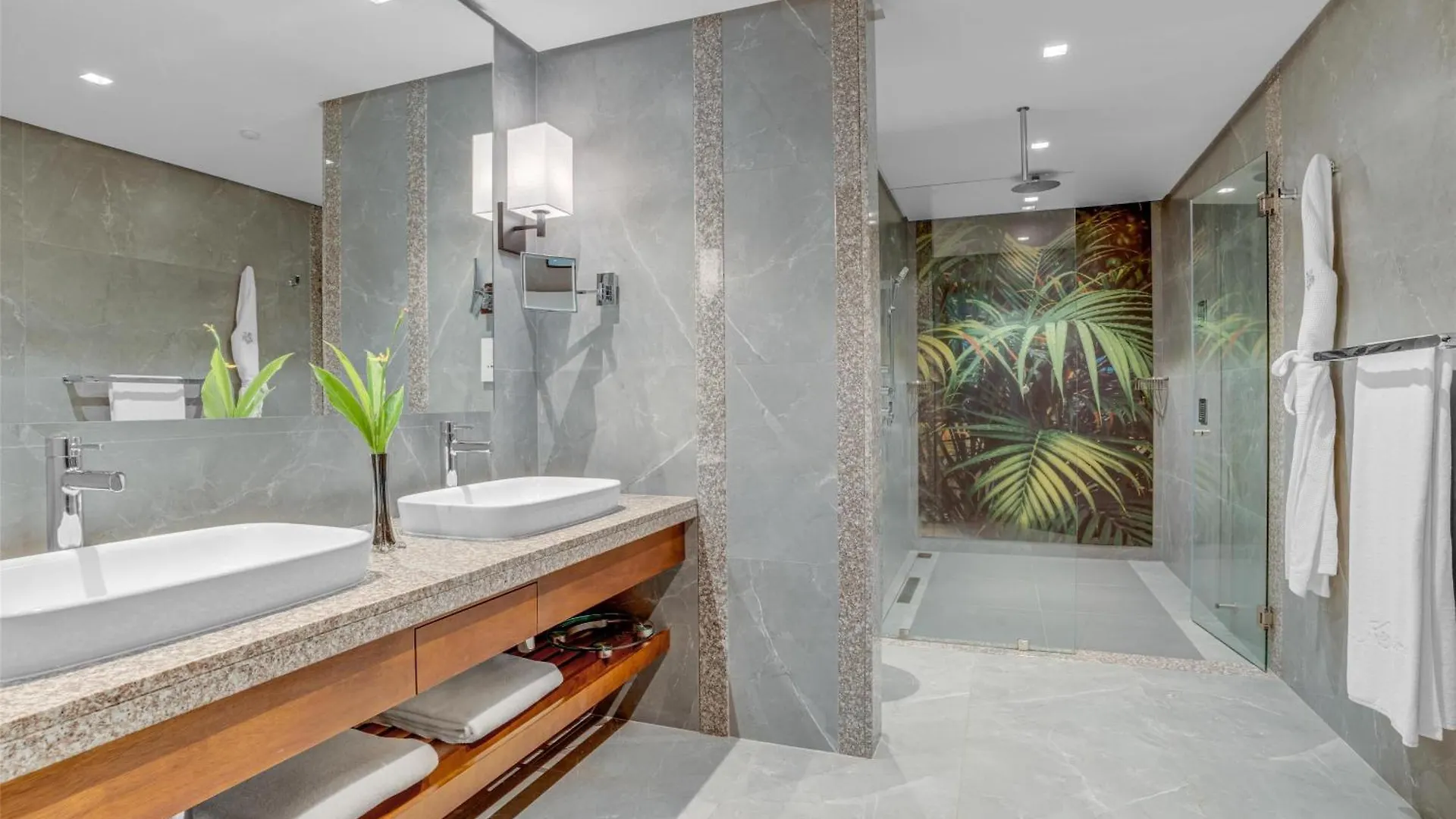 Kempinski Seychelles Resort contacte