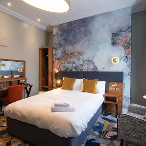 Keavan's Port Hotel, Ireland